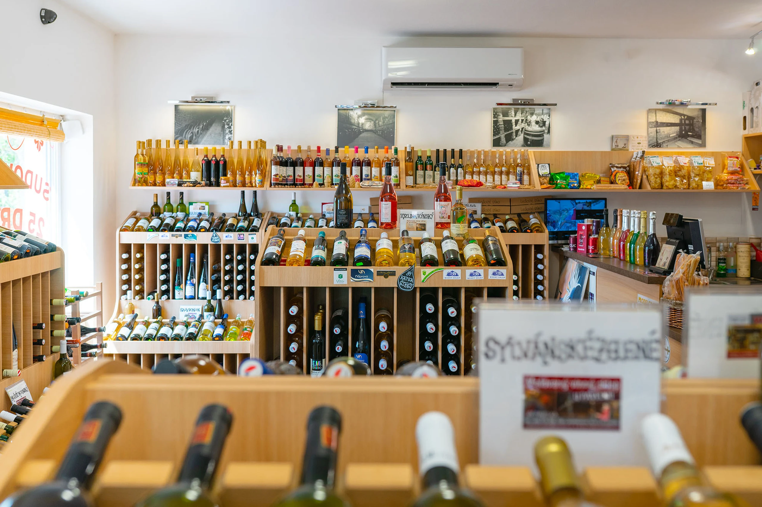 KVALITNÍ VÍNA Z MORAVY A ČECH