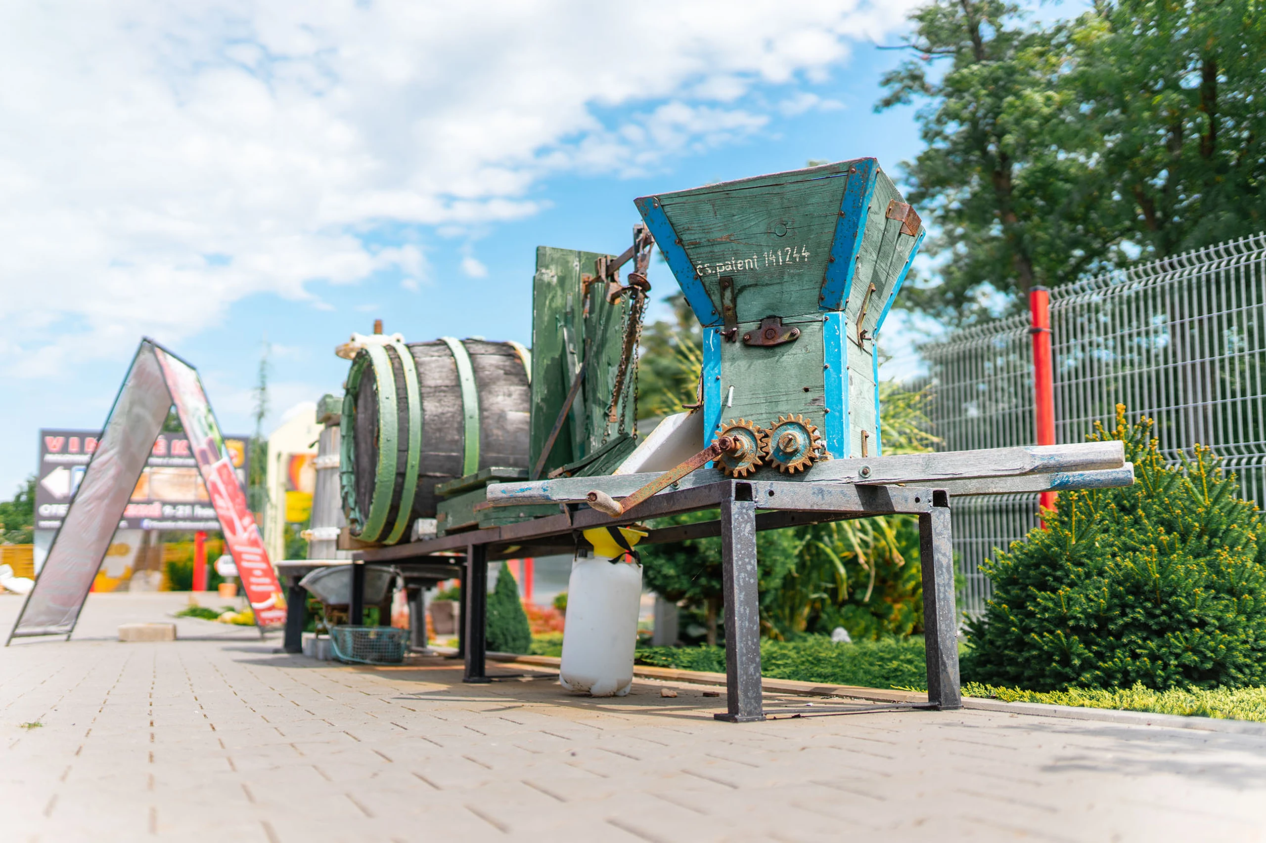 KVALITNÍ VÍNA Z MORAVY A ČECH